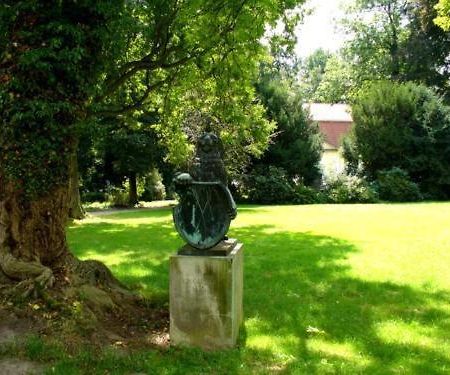 Hotel Garni Graf Von Oberg Лаштедт Экстерьер фото